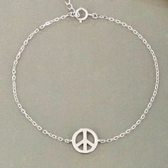 A Cute Dainty Sterling Silver Peace Sign Bracelet. Comes In A Jewelry Case Peace Sign Jewelry, Peace Sign Bracelet, Sterling Silver Bracelet, Jewelry Case, Peace Sign, Sterling Silver Bracelets, Beading, Silver Bracelet, Women Jewelry