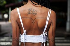 Linda Tattoo, Poke Tattoo, Tattoo Project, Back Tattoos, Line Tattoos, Skin Art, Piercing Tattoo, Mini Tattoos, Minimalist Tattoo