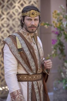 Biblical Clothing, Biblical Costumes, Fantasy Garb, Mens Sherwani, Dungeons And Dragons Art, Medieval Costume, Ancient Cultures, Fantasy Fashion