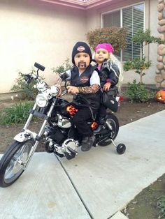 Biker Halloween Costume, Epic Halloween Costumes, Baby Surf, Biker Baby, Funny Motorcycle, Ape Hangers, Kids Motorcycle, Biker Clubs, Biker Lifestyle