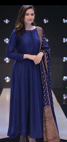 Sana Javed, Party Wears, Sharara Designs, Pakistani Formal Dresses, Dresses Cotton, Anarkali Dress Pattern, Ritu Kumar, Soiree Dress, Pakistani Fashion Casual