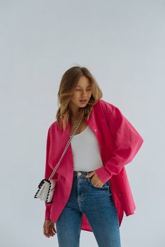 Oversized Pink Blouse With Pockets, Oversized Pink Shirt For Day Out, Trendy Collared Linen Shirt, Oversized Casual Linen Shirt, Trendy Linen Shirt For Day Out, Pink Everyday Shirt For Summer, Pink Shirt For Everyday Summer Wear, Pink Summer Shirt For Everyday, Pink Summer Shirt For Everyday Wear