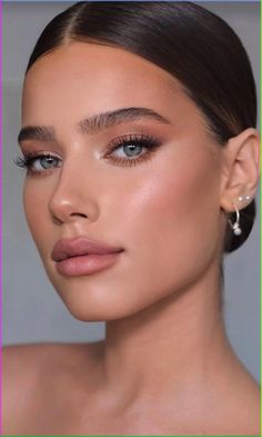 Soft glam look,clean girl aesthetic,classy,Glowy,blue eyes Glam Bride Makeup, Natural Glam Makeup, Glam Wedding Makeup, Glam Bride, Wedding Makeup For Brown Eyes, Bridesmaid Hair Makeup, Formal Makeup