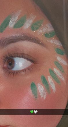 Saudi National Day Makeup Look, Saudi National Day Makeup, Oman National Day, National Day Saudi, Uae National Day, Day Makeup Looks, Friends Illustration, Ladybug Art