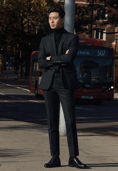 Korean Men Suit, Korean Suit, Stylish Mens Suits, Mens Business Casual Outfits, Dress Suits For Men, Seo Joon, Mens Outfit Inspiration, Fashion Suits For Men