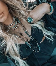 Turquoise Jewelry Western, Western Fashion Jewelry, Southern Jewelry, Chunky Silver Jewellery, Turquoise Clothes, Rodeo Jewelry, Cowgirl Accessories, Southern Outfits, Cowgirl Bling