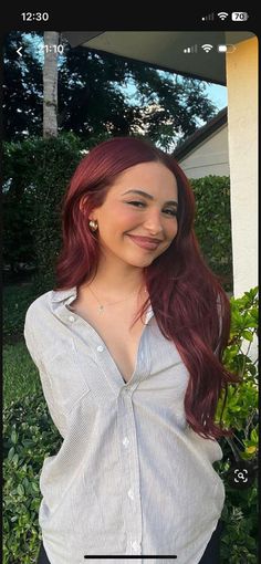 Red Hair Pale Skin Brown Eyes, Balayage Burgundy Hair, Dark Red Hair Pale Skin, Red Hair Pale Skin, Wine Red Hair Color, Red Hair Outfits, Pelo Color Vino, Red Hair Inspiration