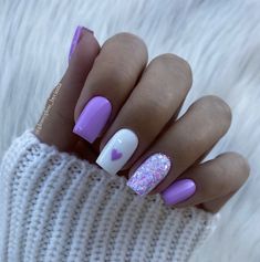 Nails With Hearts, Purple Acrylic Nails, Lilac Nails, Nagellack Trends, Purple Nail Designs, Nail Designs Valentines, Colorful Nails, Purple Nail, Acrylic Nails Coffin Short