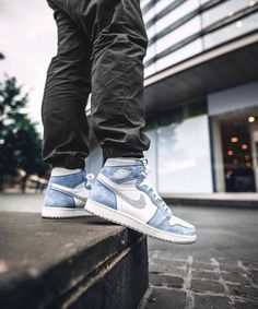 All White Jordan 1, White Jordan 1, Black White Jordans, Jordan 1 Sneakers, White Jordans, Mint Candy, Jordan 1 High, Evening Clutch Bag, Top Collection