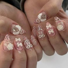 Princesscore Nails, Princesscore Winter, Nail Inspo Coquette, Balletcore Nails, Coquette Nail Ideas, Pearl Coquette, Aesthetic Valentines Day, Pink Nail Inspo, Coquette Nail