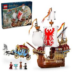 the lego harry potter ship is in its box