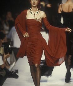 Fashion Design Inspiration, 00s Mode, Runway Outfits, Glam Dresses, Mode Vintage, Fancy Dresses