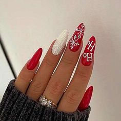 29 Red Holiday Nail Ideas to Show Your Nail Artist Amazon Christmas, Red Christmas Nails, Cute Christmas Nails, Christmas Nails Acrylic, Christmas Nail Designs, Stick On Nails