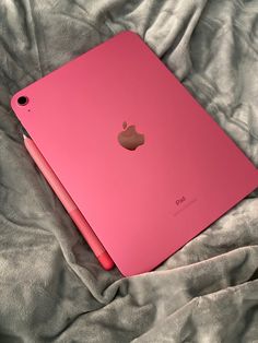 iPad 
Pink iPad
Ipad aesthetic 
iPad Home Screen Ipad 10th Generation Pink, Apple Ipad 10th Generation, Ipad 10th Generation, Pink Lifestyle, First Youtube Video Ideas, Ipad Kids, Iphone Obsession, Pink Apple