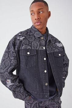 No matter where the day takes you, you can always rely on a denim jacket. For those long awaited sunny days, nothing works better than a denim jacket. Lightweight and easy to match with any casual outfit, this staple is the go-to outerwear piece by definition. Available in endless colour tones, washes and finishes, the jean jackets from our improved collection are a fail-safe choice for a fashionable and comfortable getup. Consider pairing your denim jacket with a white t-shirt, cargo trousers and smart trainers for an instant cool ensemble. And when the nights get colder, make sure you're lined up with a borg, suede and faux fur.Style: Detail Denim JacketDesign: Fabric InterestFabric: DenimDetail: Fabric InterestLength: RegularNeckline: CollaredFit: BoxySleeve Length: Long Sleeve Coach Jackets, Jacket Collection, Denim Art, Borg Jacket, Jean Jacket Men, Jean Large, Heavy Coat, Bleached Denim, Tall Pants