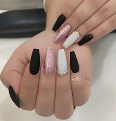 Black Nails Formal, Pink Ribbon Nails, Acrylic Nails Stiletto, Black Nails With Glitter, Cow Nails, Fancy Nails Designs, Stylish Nails Designs, Basic Nails, Classic Nails