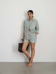 Alex mill - poolside shorts in positano stripe green/off white. an elastic waist short always feels like vacation in our book.    - easy pull-on style with side and back pockets.  - tip: go all in with the matching jo shirt.  - made in a light cotton-linen blend.  - relaxed fit  - 74% cotton 26% linen. Alex Mill, Elastic Waist Shorts, Linen Shop, Wear To Work, Work Jackets, Positano, Cotton Lights, Mens Summer, Outerwear Jackets