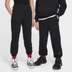 Our sweat-wicking tech helps you stay dry and comfortable. We added it to these classic sweats, which are crafted from breathable French terry fabric, to help keep you moving from practice to playtime. Kid Lifestyle, Nike Fleece, Terry Fabric, Nike Kids, French Terry Fabric, Fleece Pants, Pants Black, Nike Dri Fit, Big Kids