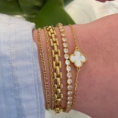 Girl Bracelet, Watch Band Bracelet, Everyday Bracelet, Lucky Bracelet, Jewelry Accessories Ideas, Girl Jewelry, Stacked Jewelry, Band Bracelet, Jewelry Lookbook