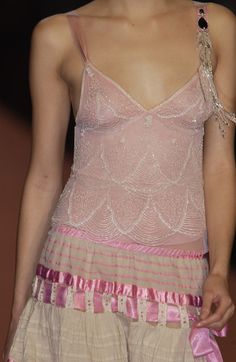 2004 Runway, Fashion Beauty Photography, My Lifestyle, Jolie Photo, Color Rosa, Fancy Dresses, Beauty Photography, Fashion Week Spring