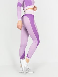 High waisted seamless leggings that are so comfy and lightweight but durable at the same time. No more problems with ripping material, no more problem with too big or too small compression! Moisture-wicking seamless technology will keep you dry and comfortable all the time. The wide waistband holds everything in place, so you don?t need to worry about the leggings moving down. Curved lines design finished with a ribbed pattern perfectly contours your legs, making the body look even better. All t Lines Design, Lace Leggings, Curved Lines, Seamless Leggings, Wide Waistband, Gym Wear, Stretch Lace, Line Design, Workout Leggings