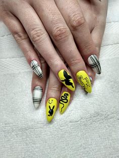 Post Malone Nails Acrylic, Post Malone Concert Nails, Post Malone Nails Design, Edgy Nail Art, Post Malone Concert, Concert Nails, Edgy Nails, Nail Colours