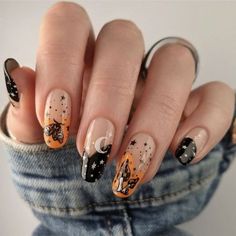 Here are some great halloween nail ideas that are perfect for spooky season! Fall nail inspiration and nail designs. mushroom and butterfly nails Nail Design Glitter, Nail Art Halloween, Witchy Nails, Nail Stamping Plates, Her Nails, Halloween Nail Designs, Black Nail, Halloween Nail, Halloween Nail Art