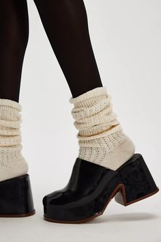 Melissa Mia Clogs | Free People Wedge Clogs Outfit, Black Clogs With Socks Outfit, Clog Shoes Outfit, Clogs With Socks Outfit, Clogs Street Style, Platform Clogs Outfit, 70s Clogs, Mia Clogs, Free People Clogs