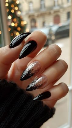 Dark Nail Designs Beauty Of Darkness, Dark Nail Designs, Dark Nail, Wedding Nails Glitter, Stunning Nail Designs, Nail Art Trends, Nails Glitter, Dark Nails, Nail Art Ideas