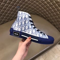 ��PRODUCT DETAILS��Includes Shipping bags, dustbag sleeper, care manual, booklet, tag. Blue High Tops, White High Tops, Women Men Shoes, Low Top Sneakers, Chandigarh, Gucci Bags, Drop Shipping, Men Shoes Size, Letter Logo