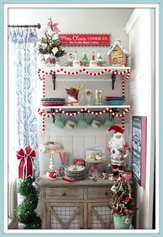 Christmas Breakfast Nook decor including Pioneer Woman Holiday dinnerware, Jadeite,vintage Christmas, open shelving in a farmhouse/cottage style. Gingerbread Christmas Decor, Kitchen Christmas, Cocoa Bar, Gingerbread Christmas, Farmhouse Cottage, Christmas Room, Christmas 2022