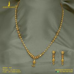 Indian Jewelry Earrings, Gold Jewelry Simple Necklace, Gold Mangalsutra Designs, Gold Chain Design, Gold Necklace Indian Bridal Jewelry, Gold Necklace Simple, Wedding Jewellery Collection