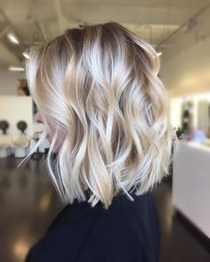 Soft Balayage ✨ #colorbyAshley haircut by @jenniehairartist Platinový Blond, Blonde Balayage Bob, Makeup Tip, Cool Blonde Hair, Medium Length Hair With Layers, Short Blonde Hair, Blonde Ombre, Ash Blonde, Hair Envy