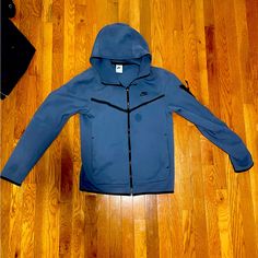 Two Nike Tech Fleece Hoodie Size Small Mens Black And Blue The Blue Has A Minor Stain In The Center Nike Tech Fleece Hoodie, Tech Fleece Hoodie, Nike Sweaters, Nike Tech Fleece, Nike Sweater, Nike Tech, Tech Fleece, A Minor, Fleece Hoodie