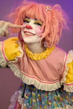 Clussy Fever, Clown Aesthetic, Clowncore Aesthetic, Cute Clown Makeup, Circus Aesthetic, Clown Clothes, Female Clown, Vintage Clown