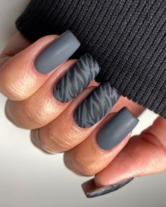 Grey Zebra Nails, Charcoal Nail Designs, Gray Fall Nails Ideas, Grey Leopard Nails, Gray Nails Design, Gray Nail Designs, Gray Nail, Tiger Nails, Grey Nail Designs