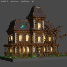 Minecraft Gothic House, House Victorian Style, Minecraft Building Designs, Minecraft Create, House Victorian, Rumah Minecraft Sederhana, Minecraft Mansion