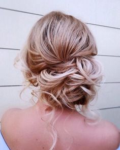 Mother Of The Bride Hairstyles: Elegant Ideas [2024 Guide] Side Bun Wedding, Hairstyle Bridesmaid, Side Bun Hairstyles, Wedding Hair Side, Side Bun, Guest Hair, Hair Bun Tutorial