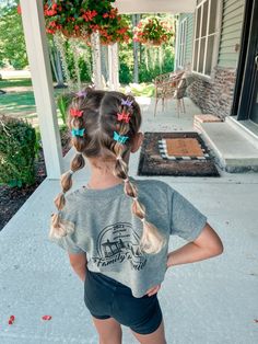 Bubble Braid Hairstyles With Butterfly Clips, Bubble Braid Butterfly Clips, Bubble Braids Butterfly Clips, Bubble Braid With Butterfly Clips, Butterfly Clips Braids, Bubble Braids With Butterfly Clips, Toddler Butterfly Clip Hairstyles, Bubble Braid Hairstyles Kids, Girls Bubble Braid