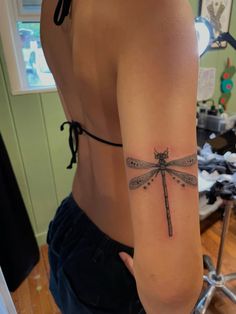 #tattoo #dragonfly Dragon Fly Tattoo Wrist, Dragonfly Tattoo On Shoulder, Dragonfly Tattoo Collar Bone, Dragonfly Tattoo Neck, Dragon Fly Tattoo Ideas, Dragon Fly Spine Tattoo, Dragonfly Arm Tattoo, Green Dragonfly Tattoo, Dragonfly Butterfly Tattoo