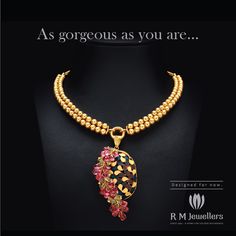 An elegant gold necklace with a touch of glamor... Gold Jewellery India, Elegant Gold Necklace, Diamond Pendants Designs, American Diamond Necklaces, Fancy Necklace, Look Classy