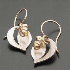 Aileen Lampman leaf and tendril earrings. Silver/Gold filled USD125 Handmade Gold Jewellery, Fine Gold Jewelry, Real Gold Jewelry, Silver Jewelry Earrings, Gold Jewelry Earrings, Gold Chain Jewelry, Jewelry Images