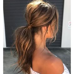 Brown Medium Hair, Everyday Updos, Tail Hairstyles, Messy Ponytail Hairstyles, Bridesmaid Hairstyle, Hello Hair, Hair Everyday, Medium Length Hairstyles, Hairstyle Inspiration