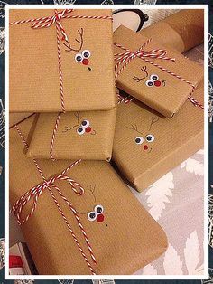 Christmas Gifts Wrapping - Amazon.com, your favorite online store. Visit to get everything you desire immediately. Christmas Gift Wrapping Diy, Wrapped Presents, Christmas Gift Packaging, Gift Wrapping Inspiration, Gifts Wrapping Diy, Simple Gift Wrapping, Creative Gift Wrapping, Diy Gift Wrapping, Brown Paper