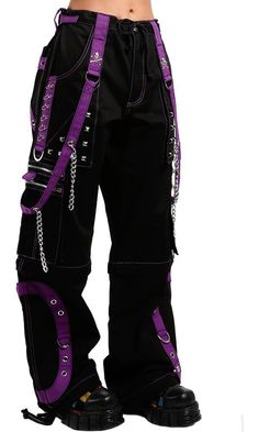 Black Purple Outfit Aesthetic, Black And Purple Techwear, Cyberpunk Purple Outfit, Purple And Black Outfits Men, Black And Purple Clothes, Purple Cyberpunk Outfit, Elissabat Outfit, Purple Alt Outfit, Purple Techwear