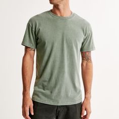 Men's Short Sleeves Essential Tee From Abercrombie & Fitch In Light Green. Non-Marketed Tee F Straight Hem And Relaxed-Fit Silhouette Slightly Roomier Through The Shoulders And Body Perfect Everyday Tee Body:100% Cotton New With Tag. Size: Xxlt Color: Light Green Short Sleeves Crew T-Shirt For Men Unstructured Washed Short Sleeve Tops, Green Unstructured Casual Tops, Green Casual Unstructured Top, Classic Green Unstructured Top, Green Shorts, T Shirt For Men, Color Light, Men Short Sleeve, Abercrombie Fitch