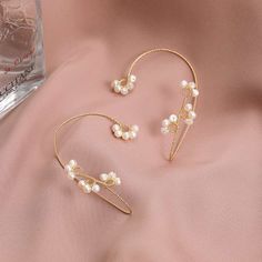 Product information: Color: Left ear, pair, right ear Popular element: bell orchid Style: Sweet Pearl diameter: 3mm (included) -4mm (not included) Material purity: 98 silver Style classification: literary retro Packing list: Ear bone clip * 1/*2pcs Product Image: Elven Ears, Elf Ear Cuff, Beach Jewelry Boho, Midi Ring Set, Stackable Ring Sets, Ring Sets Boho, Fantasy Decor, Elf Ears, Flower Ear