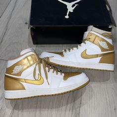 Air Jordan 1 Mid White And Gold 2012 Men’s Size 11 Never Worn May Need Some Reglue !! Wearing Your Own Discretion Due To The Age Of The Shoes Smoke Free Home Ships Same Day Or Next Business Day All Sales Are Final!! Sporty Gold High-top Jordan Shoes, Air Jordan 1 Mid White, Nike Jordan 1 Mid, Brown Trainers, Jordan 1 Mid White, Jordan 9 Retro, Orange Sneakers, Uniqlo Bags, Jordan Red