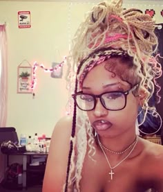 Alt Braids Hairstyles, Alt Braids For Black Women, Alt Braided Hairstyles, Alt Box Braids, Goth Braids, Alt Braids, Poses On Chair, Natural Short Hairstyles, Make A Wig