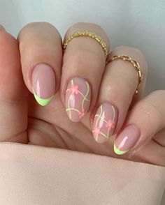 Really Short Almond Nails, Emerald Nails, Green Nail, Flower Nail Designs, Her Nails, Summer Acrylic Nails